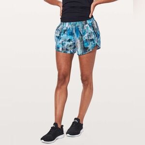 Lululemon Tracker Short V *4" Sun Dazed Multi Blue Size 8